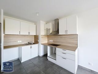  Appartement à louer 3 pièces 61 m²