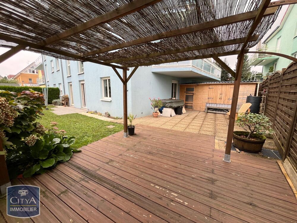 À LOUER ! Découvrez cet appartement récent T3 situé à Ch....