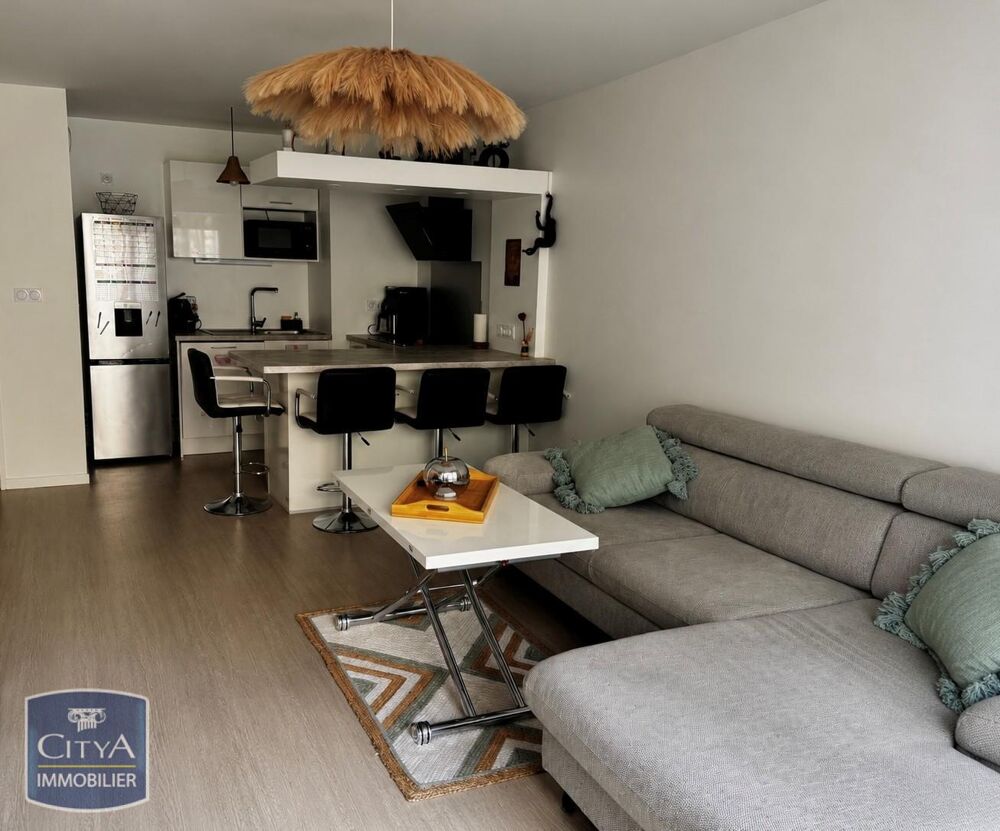 location Appartement - 2 pièce(s) - 40 m² Fontaine-lès-Dijon (21121)