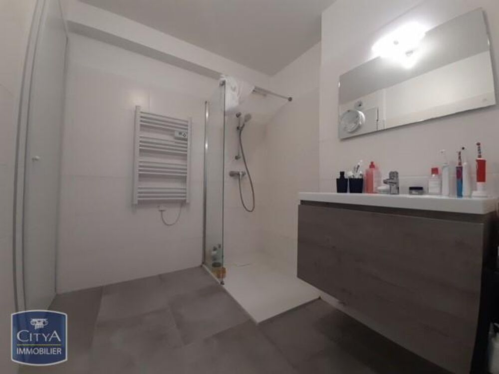 location Appartement - 3 pièce(s) - 59 m² Nîmes (30000)