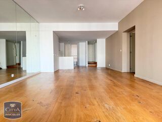  Appartement à louer 4 pièces 124 m²