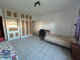  Appartement à louer 1 pièce 25 m²