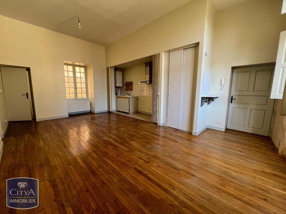 location Appartement - 3 pièce(s) - 54 m² Sarlat-la-Canéda (24200)