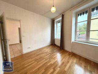  Appartement à louer 3 pièces 63 m²
