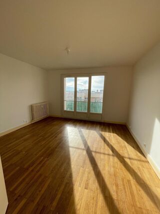 location Appartement - 3 pièce(s) - 62 m² Meyzieu (69330)