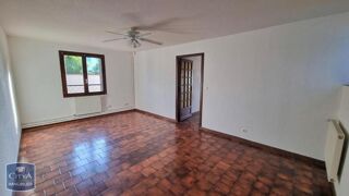  Appartement à louer 3 pièces 83 m²