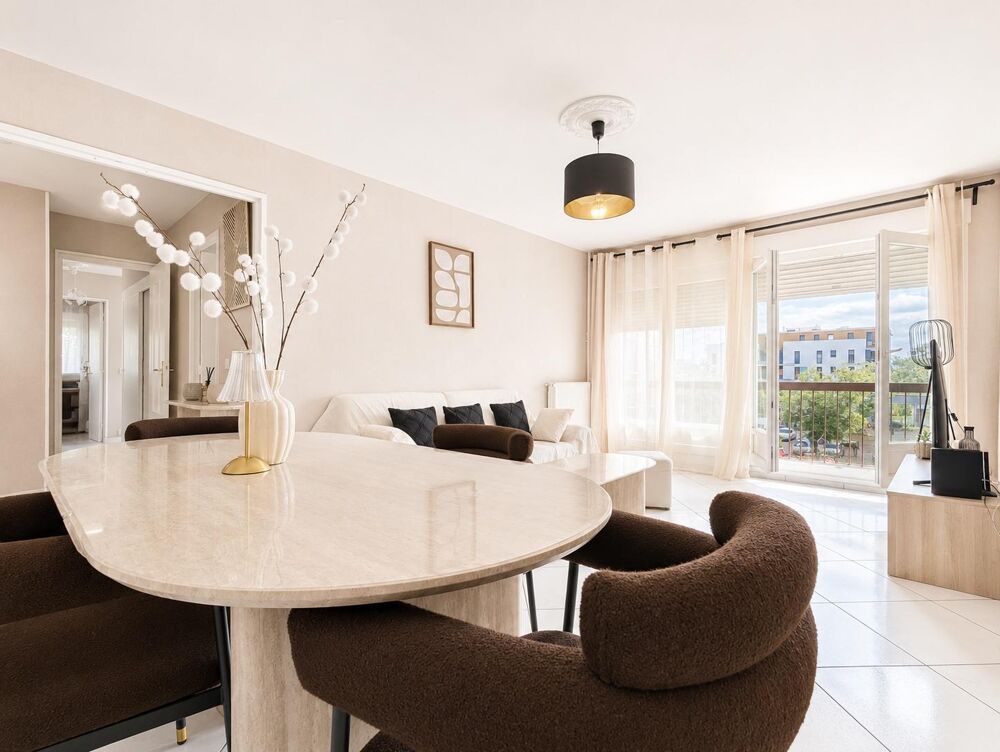 Bron - Appartement T4 de 82 m² - Fanny DEMARIA et l'agen....