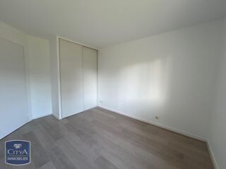 location Appartement - 2 pièce(s) - 55 m² Châtellerault (86100)