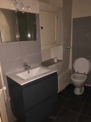  Appartement à louer 3 pièces 64 m²