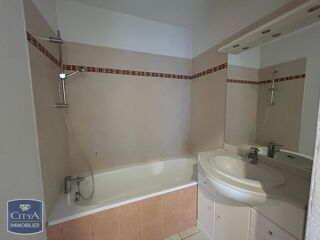  Appartement à louer 2 pièces 45 m²