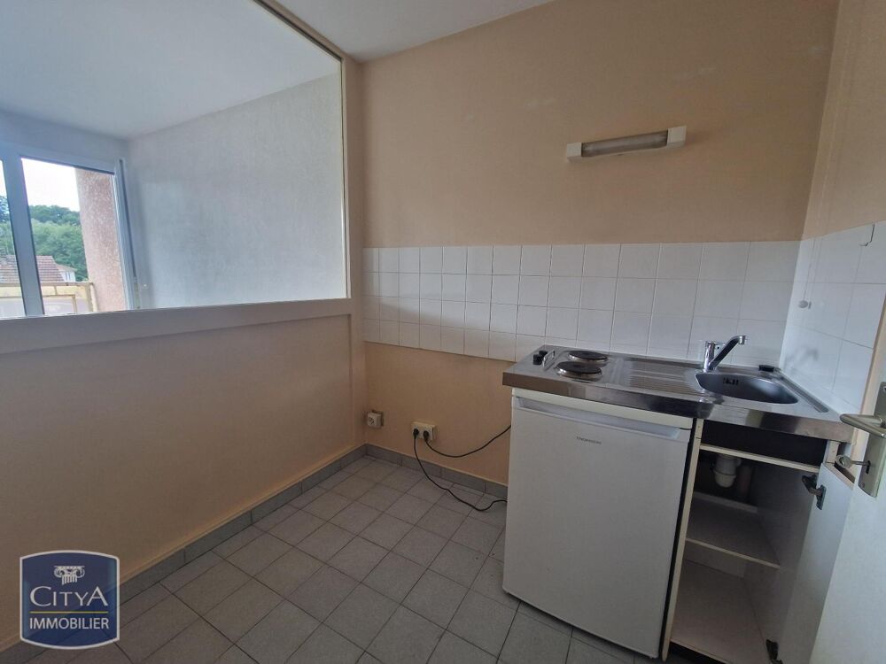 À LOUER : Appartement T1 situé à Pont de Chéruy, dans un....
