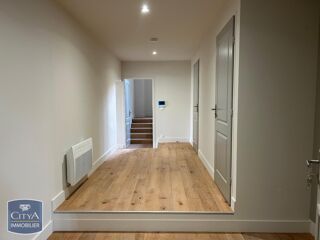  Appartement à louer 3 pièces 64 m²