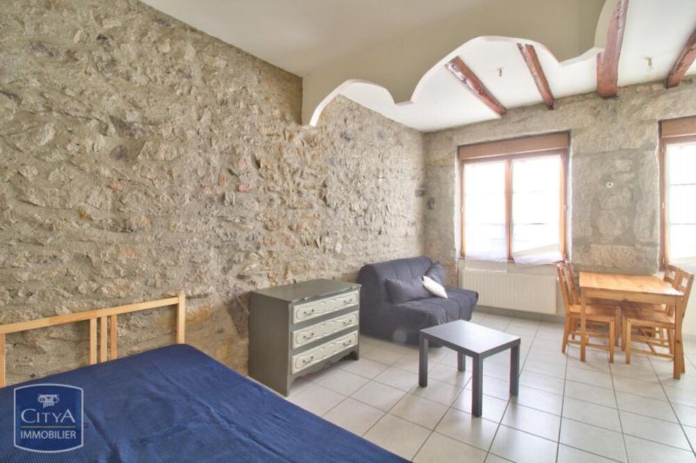 EXCLUSIVITÉ - EN BON ÉTAT GÉNÉRAL QUARTIER CHARITE BADOU....