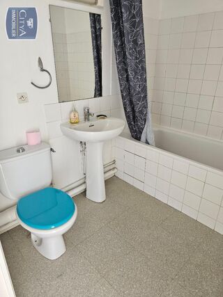  Appartement à louer 1 pièce 35 m²