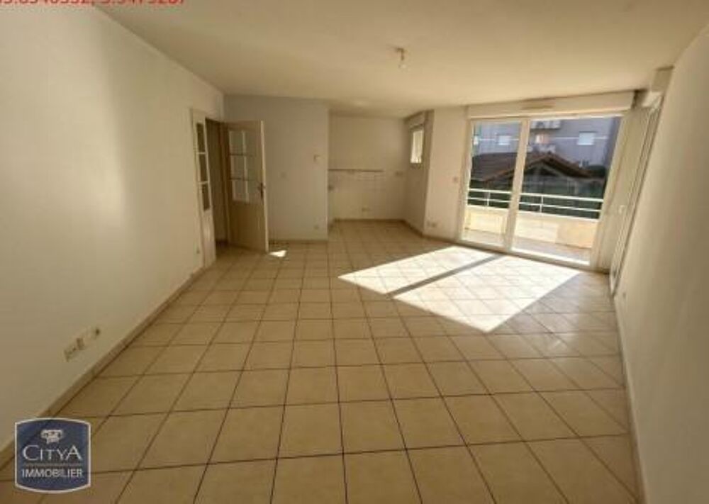 Appartement T4 de 75 m² à Rumilly Situé au 1er étage d'u....