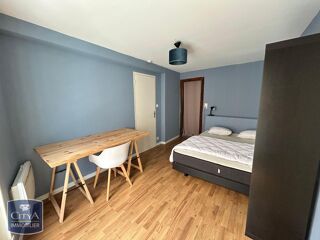  Appartement à louer 2 pièces 45 m²