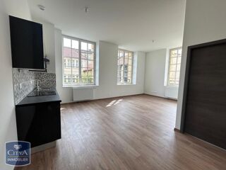  Appartement à louer 3 pièces 65 m²