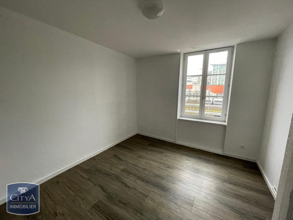 location Appartement - 4 pièce(s) - 57 m² Poitiers (86000)