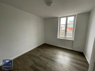  Appartement à louer 4 pièces 57 m²