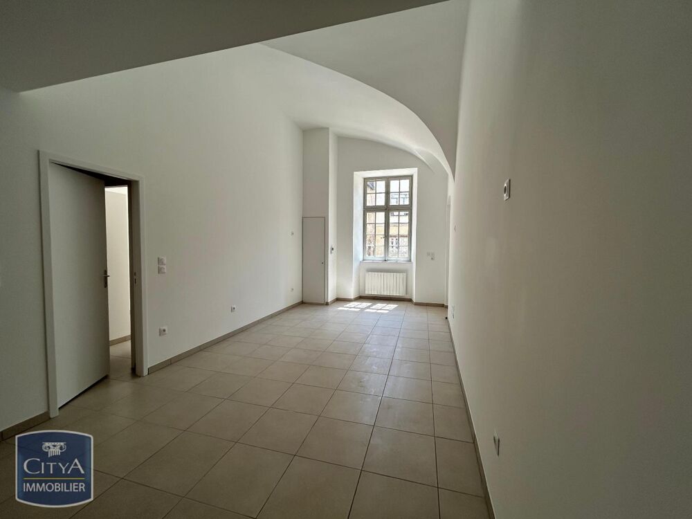 À LOUER : Appartement T2 situé à Dole en hyper centre. R....
