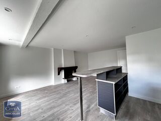  Appartement à louer 4 pièces 95 m²