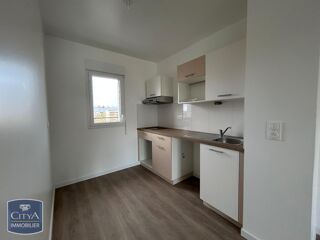 Appartement à louer 4 pièces 96 m²