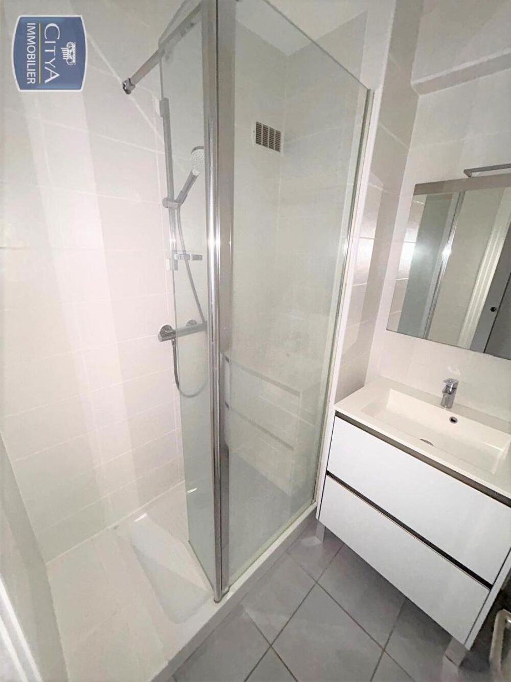 location Appartement - 3 pièce(s) - 61 m² Chamalières (63400)
