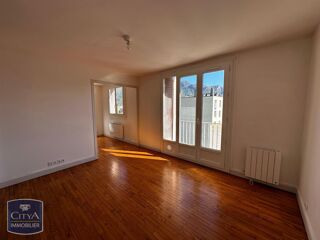 Appartement à louer 4 pièces 63 m²