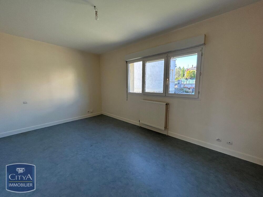 À LOUER : Appartement rénové T2 situé à Brive, dans le c....