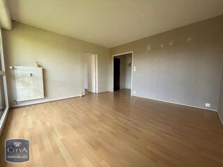 location Appartement - 2 pièce(s) - 50 m² Blois (41000)