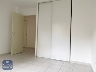 Appartement à louer 3 pièces 65 m²