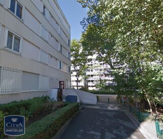  Parking / Garage à louer 
