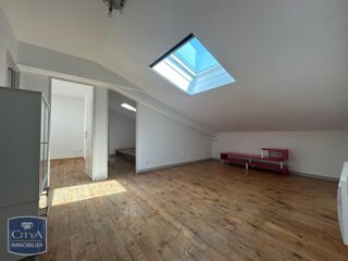  Appartement à louer 3 pièces 50 m²