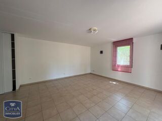  Appartement à louer 4 pièces 87 m²