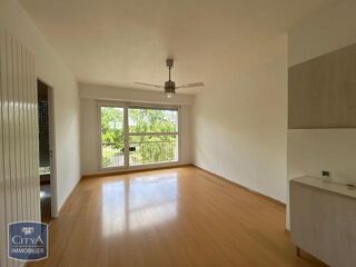  Appartement à louer 3 pièces 57 m²