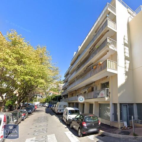  Parking / Garage � louer 