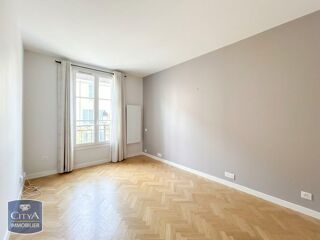 location Appartement - 3 pièce(s) - 71 m² Rambouillet (78120)