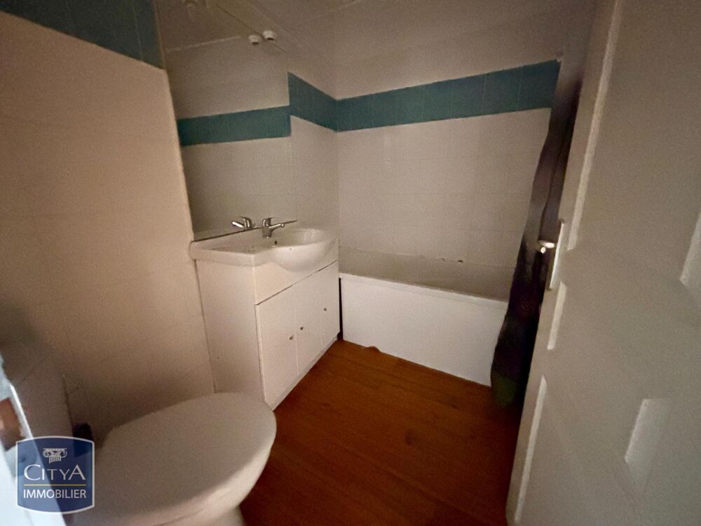 location Appartement - 1 pièce(s) - 30 m² Clermont-l'Hérault (34800)