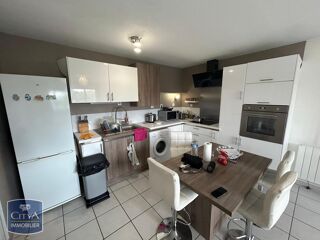  Appartement à louer 3 pièces 60 m²