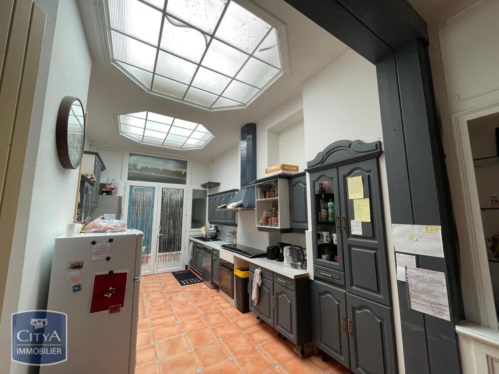 - A LOUER - CHAMBRE EN COLOCATION Découvrez cette charma....