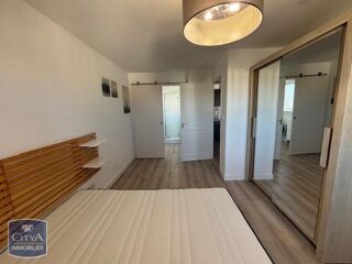  Appartement à louer 2 pièces 45 m²