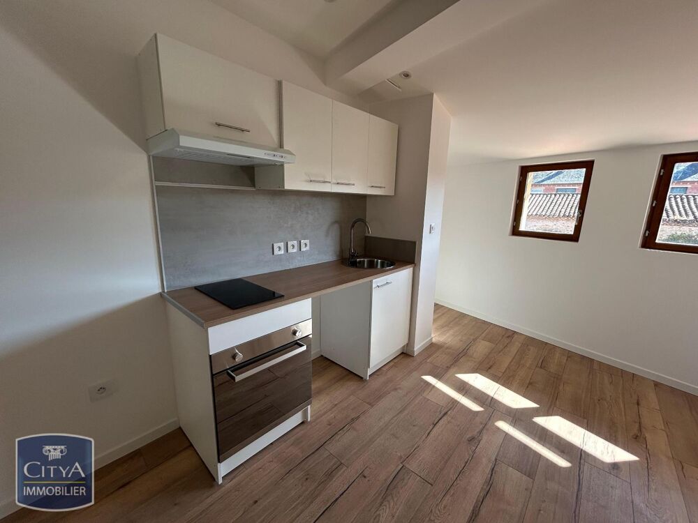 À LOUER : Charmant appartement rénové T2 situé dans la v....