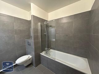  Appartement à louer 4 pièces 88 m²