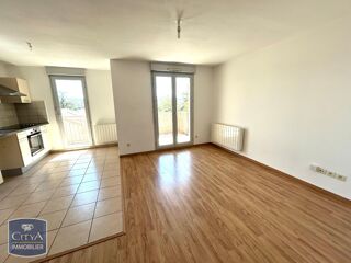  Appartement à louer 3 pièces 60 m²