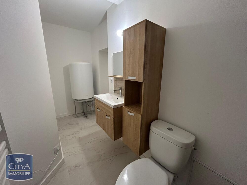 location Appartement - 3 pièce(s) - 59 m² Foëcy (18500)