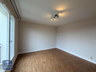  Appartement à louer 1 pièce 32 m²