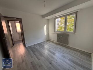  Appartement à louer 3 pièces 69 m²