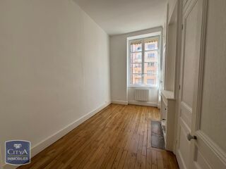  Appartement à louer 4 pièces 75 m²