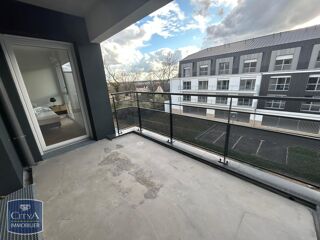  Appartement à louer 3 pièces 61 m²