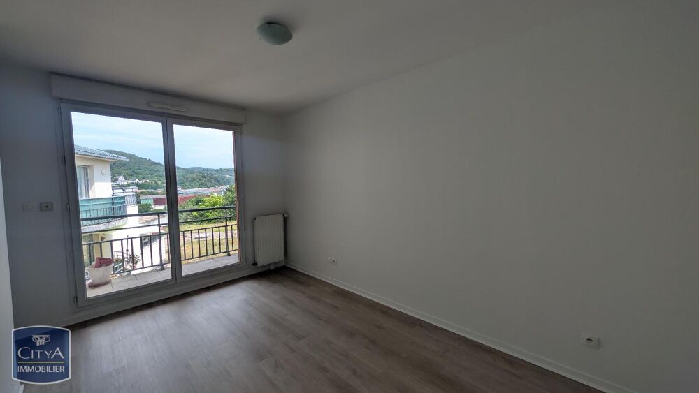 À LOUER SANS FRAIS D AGENCE: Découvrez cet appartement T....